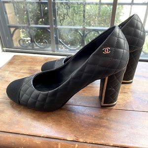Chanel Black and Silver Quilted Pumps